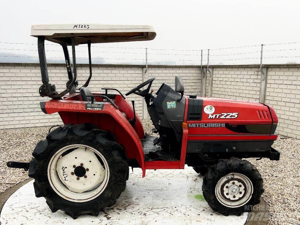 Mitsubishi MT225 拖拉机/农用车