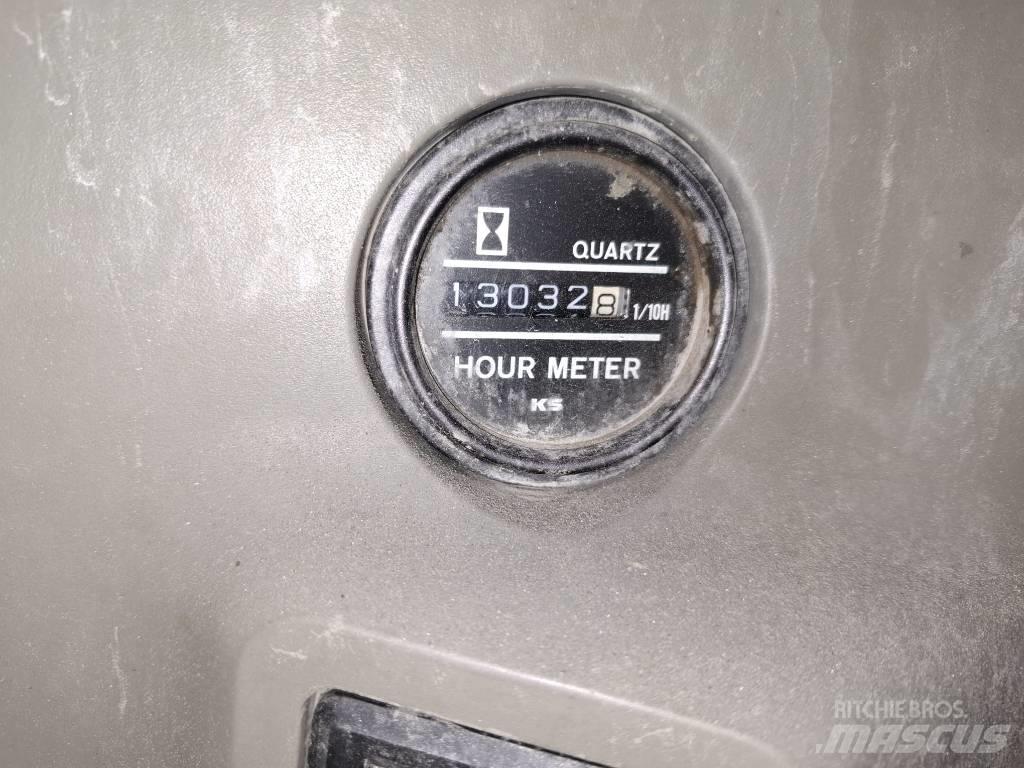 Kobelco SK 235 SR LC 履带挖掘机