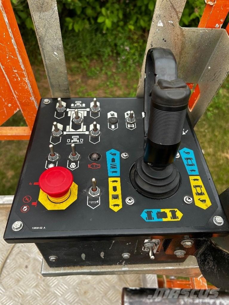 Snorkel S 3370 RT 剪叉式升降机