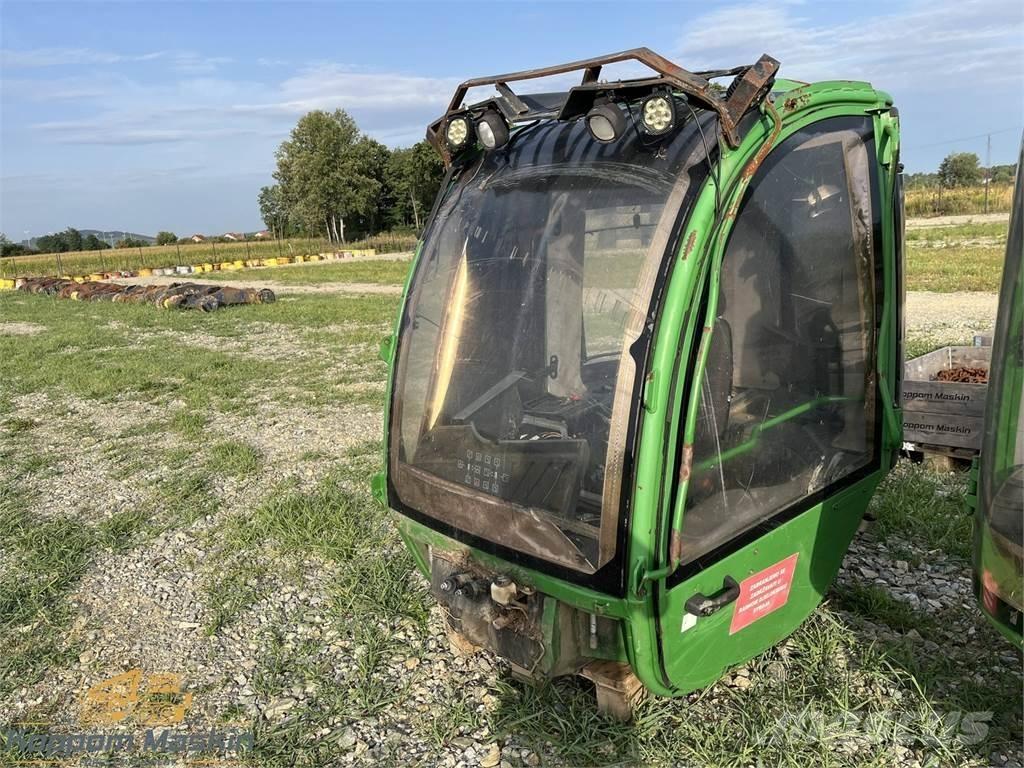 John Deere 1010E 驾驶室与内部