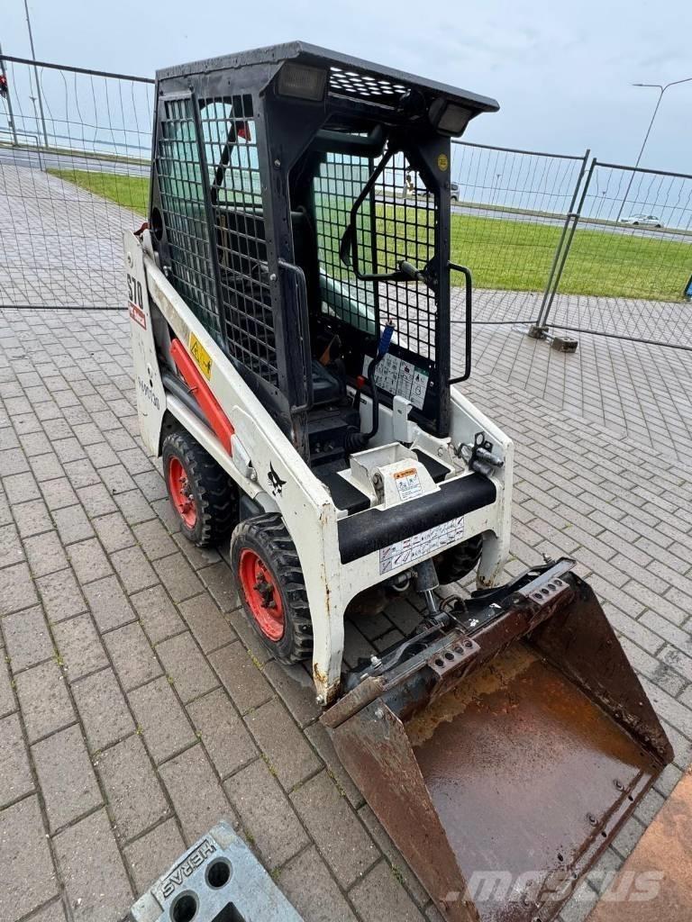 Bobcat S 70 滑移装载机