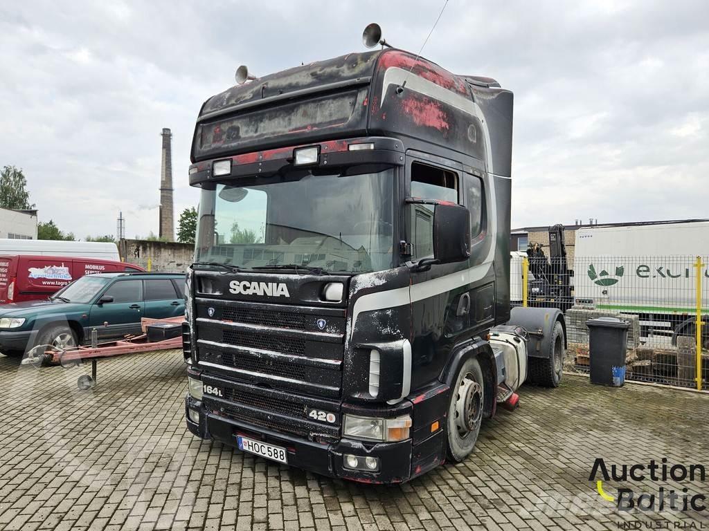 Scania 420 牵引车
