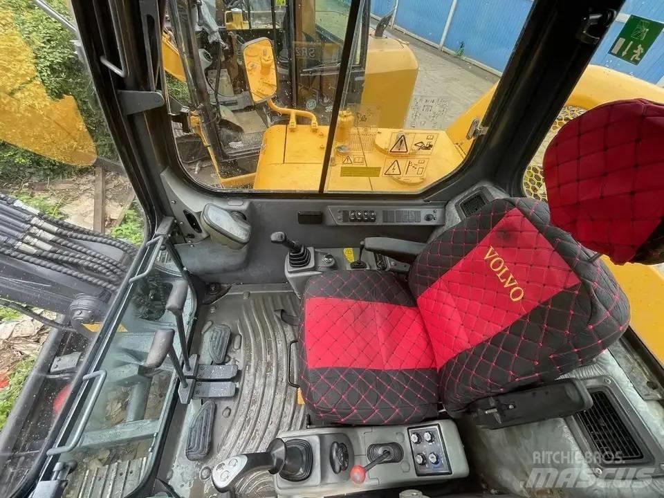 Volvo EC55D 小型挖掘机