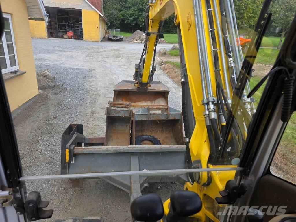 Wacker Neuson 8003 中型挖掘机