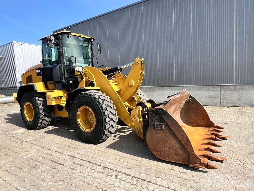 CAT 926M 轮式装载机