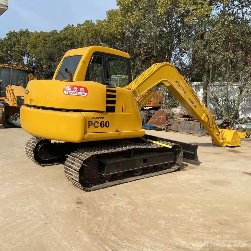 Komatsu PC 60 中型挖掘机