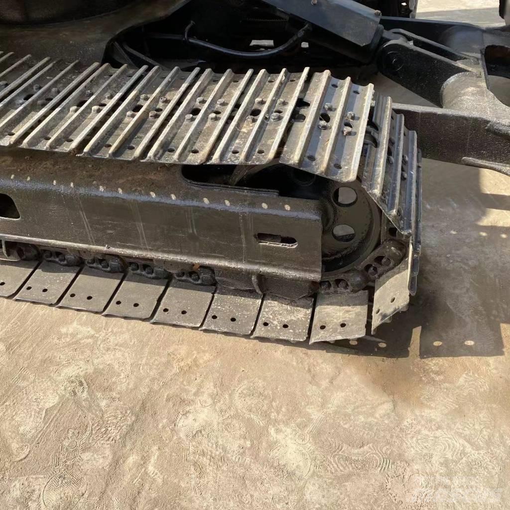 Komatsu PC 60 中型挖掘机