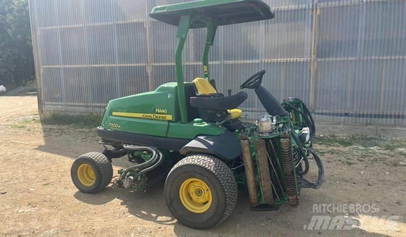 John Deere 7700A 球道割草机