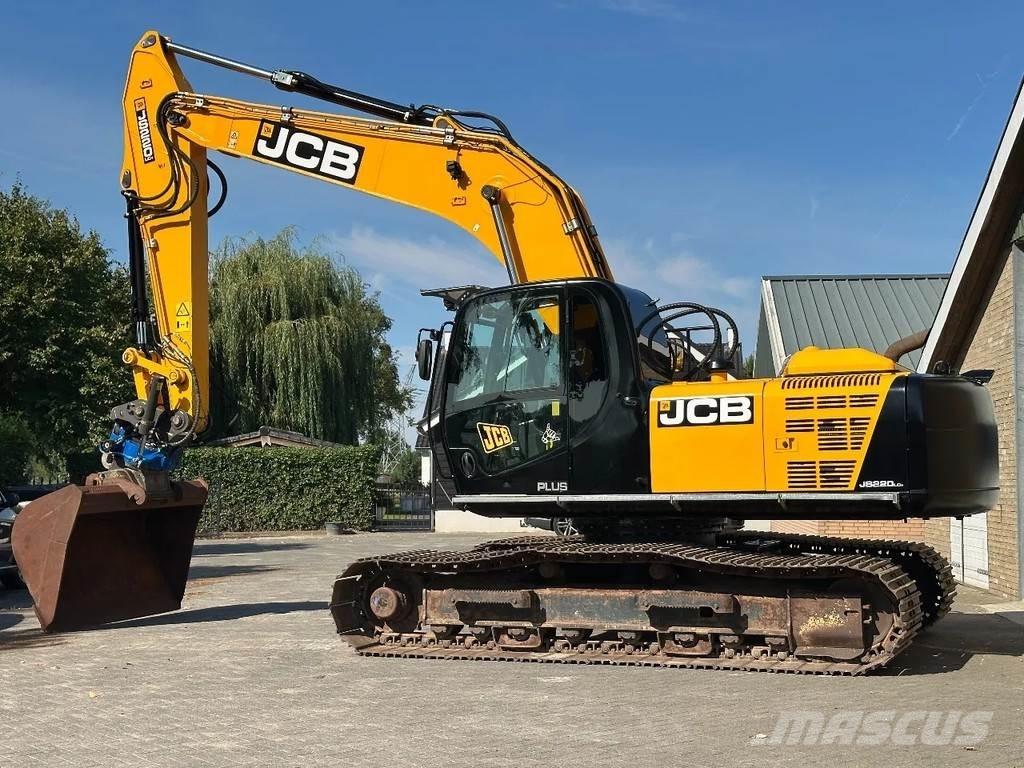JCB JS220LC plus 履带挖掘机