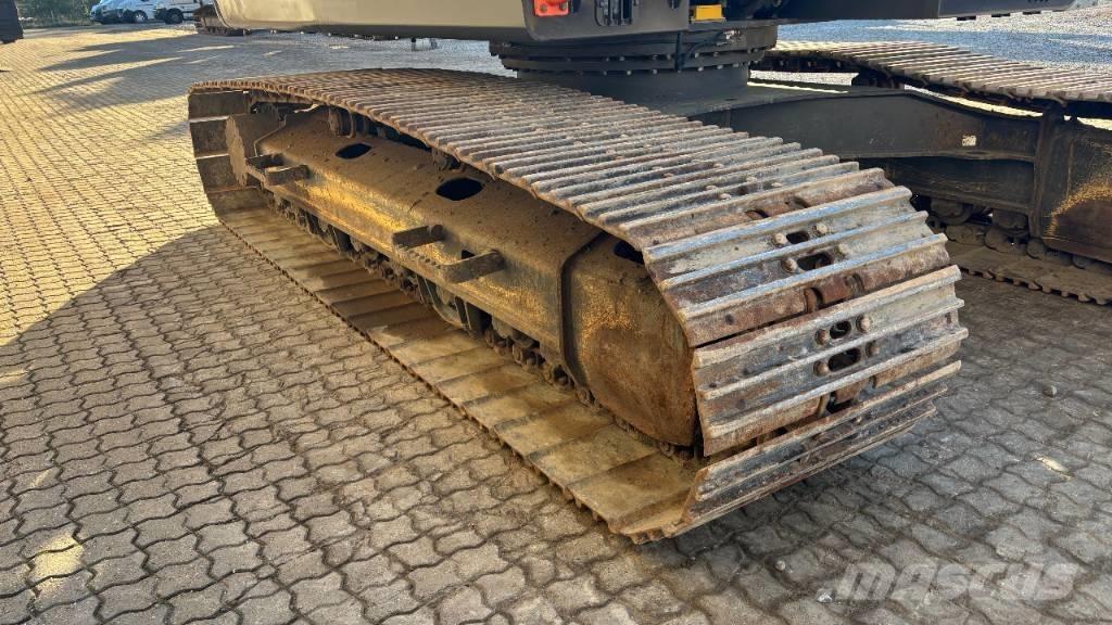 Volvo EC 220 E 履带挖掘机