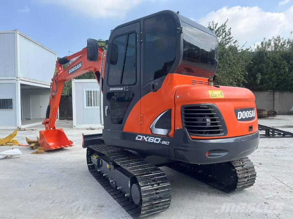 Doosan DX 60-9 C 中型挖掘机