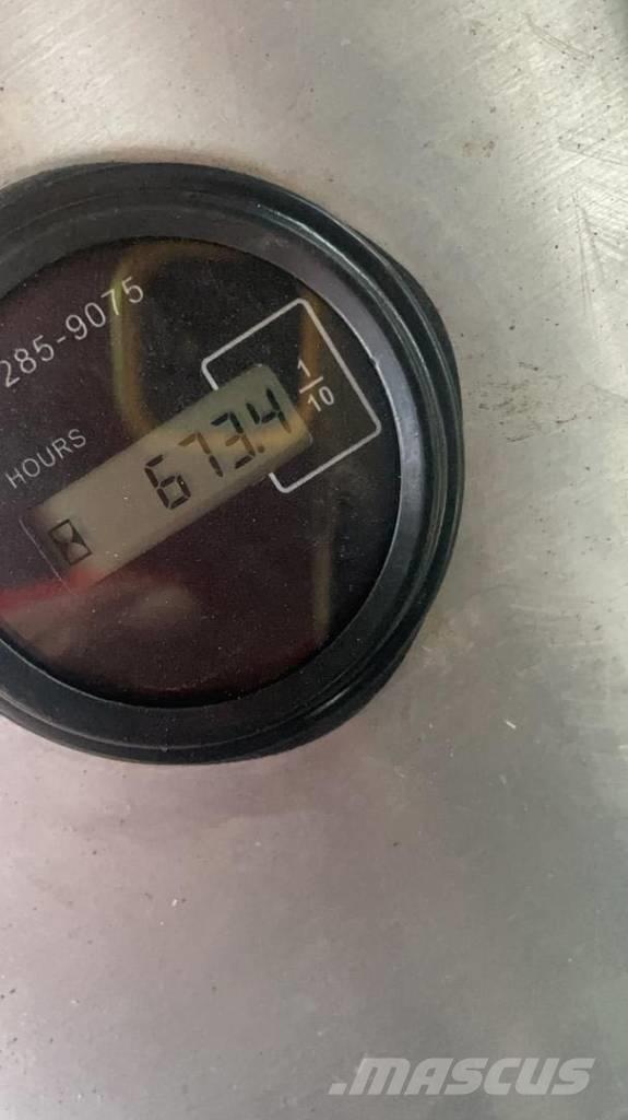 XCMG XS 223 J 单轮压路机