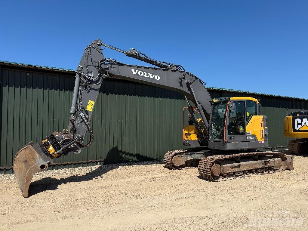 Volvo ECR 235 EL 履带挖掘机