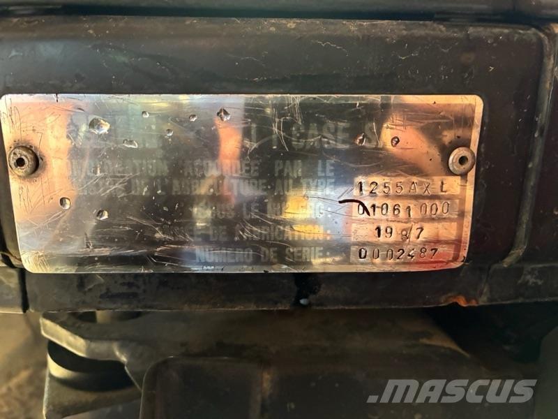 Case IH 1255 拖拉机/农用车