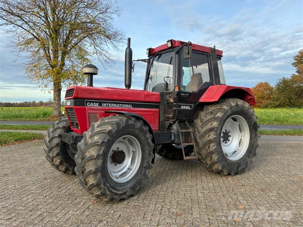 Case IH 1255 拖拉机/农用车