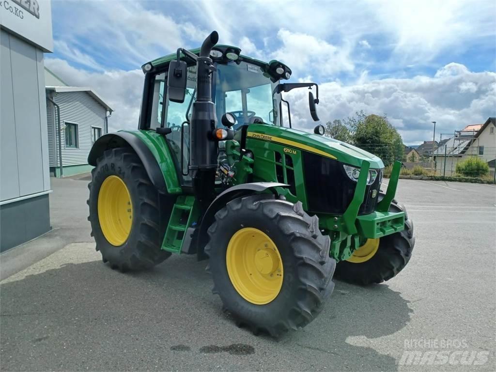 John Deere 6110M 拖拉机/农用车
