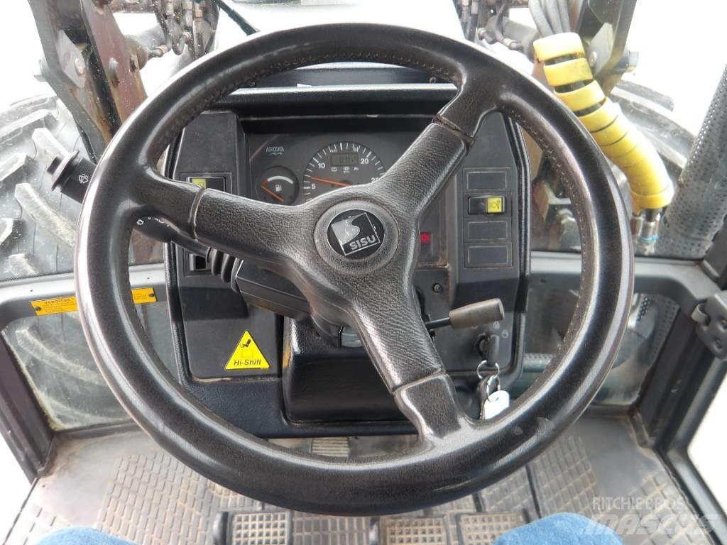 Valtra 8050 拖拉机/农用车