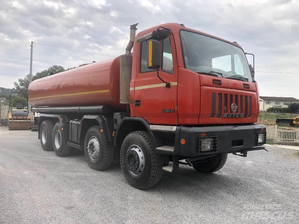 Astra HD 7 84.42 油罐车