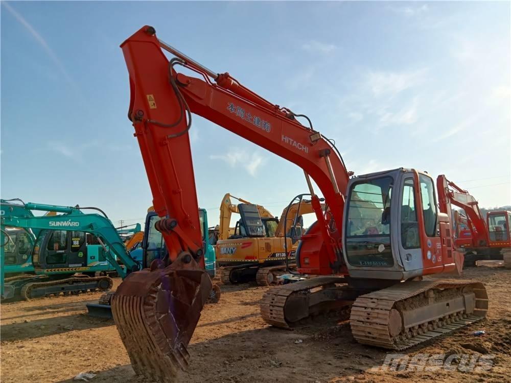 Hitachi ZX135US 履带挖掘机