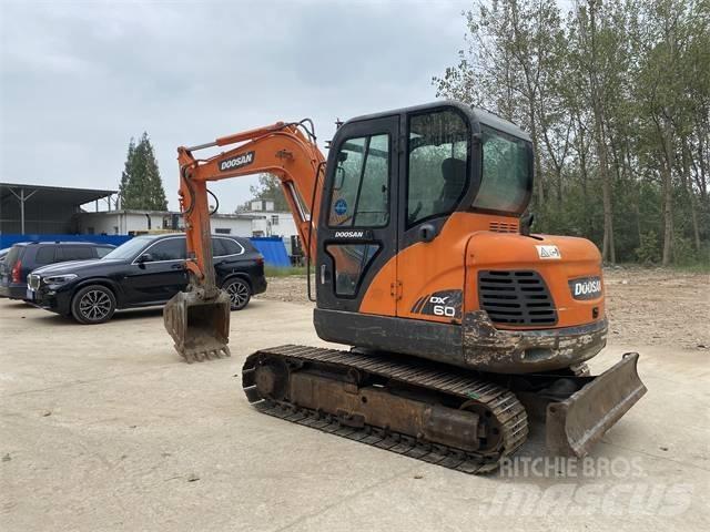 Doosan DX 60 小型挖掘机