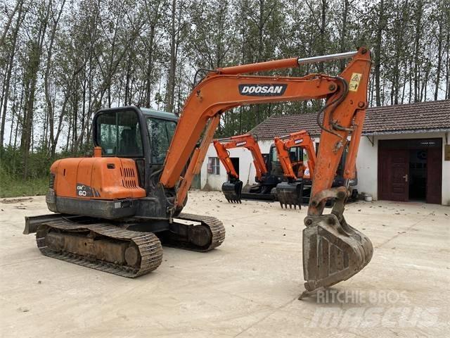 Doosan DX 60 小型挖掘机