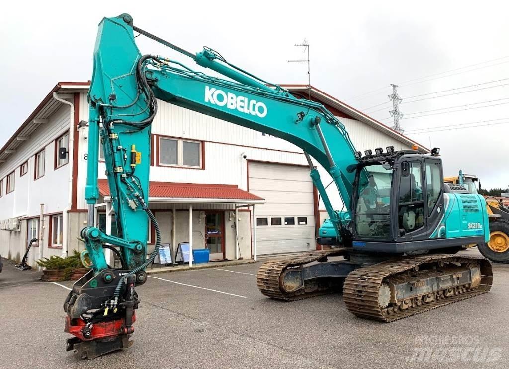 Kobelco SK210LC-10 履带挖掘机