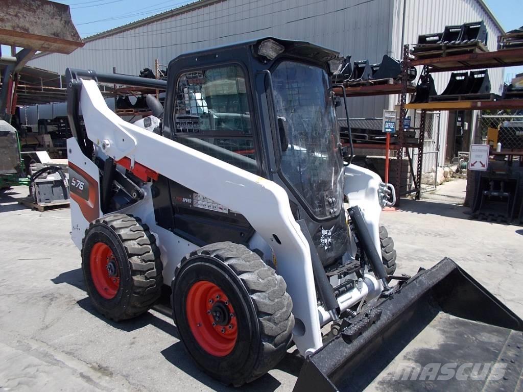 Bobcat S76 滑移装载机