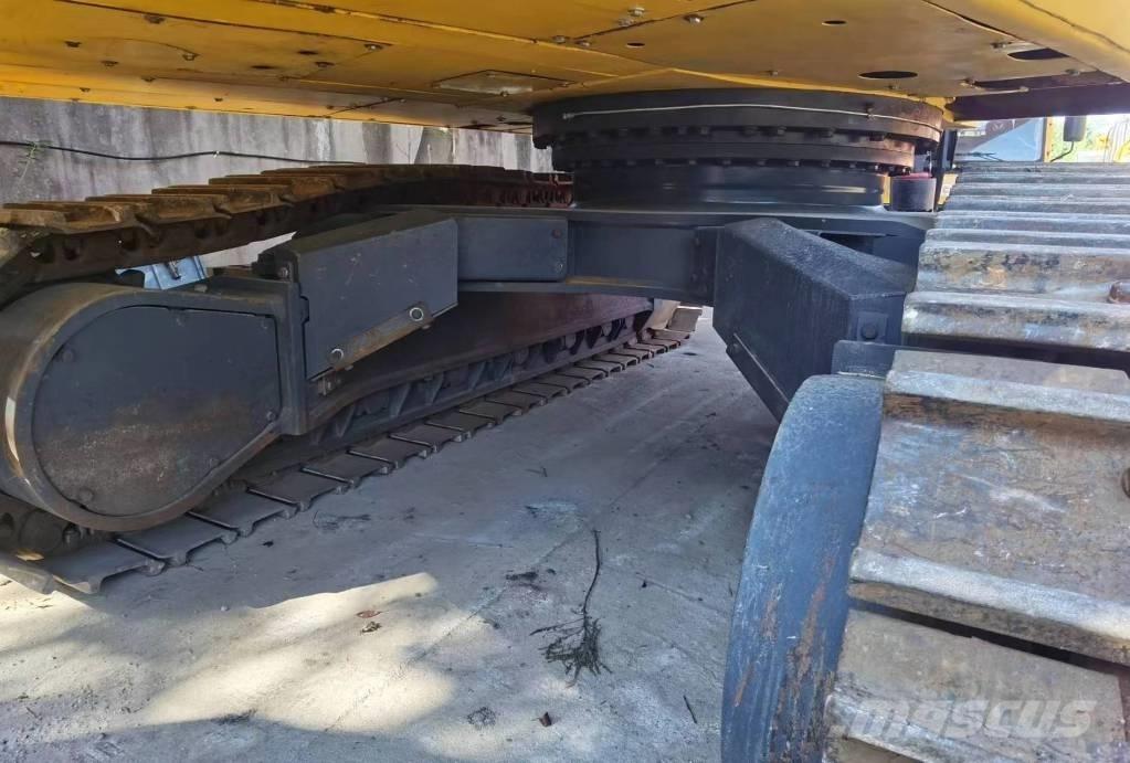 Komatsu PC 450 履带挖掘机