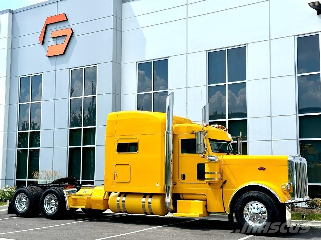 Peterbilt 389 牵引车