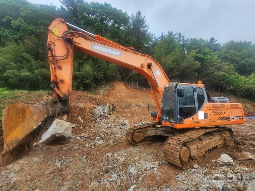 Doosan DX 300 LC-5 履带挖掘机