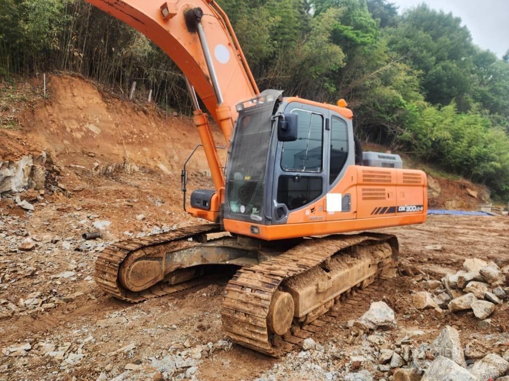 Doosan DX 300 LC-5 履带挖掘机