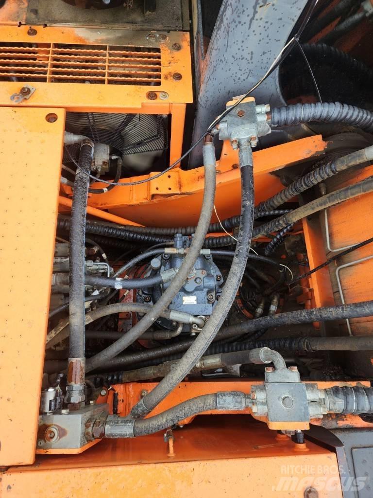 Doosan DX 300 LC-5 履带挖掘机
