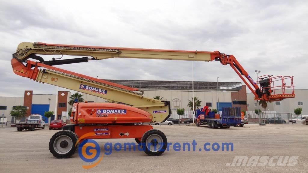 JLG 1250AJP 曲臂高空工作平台