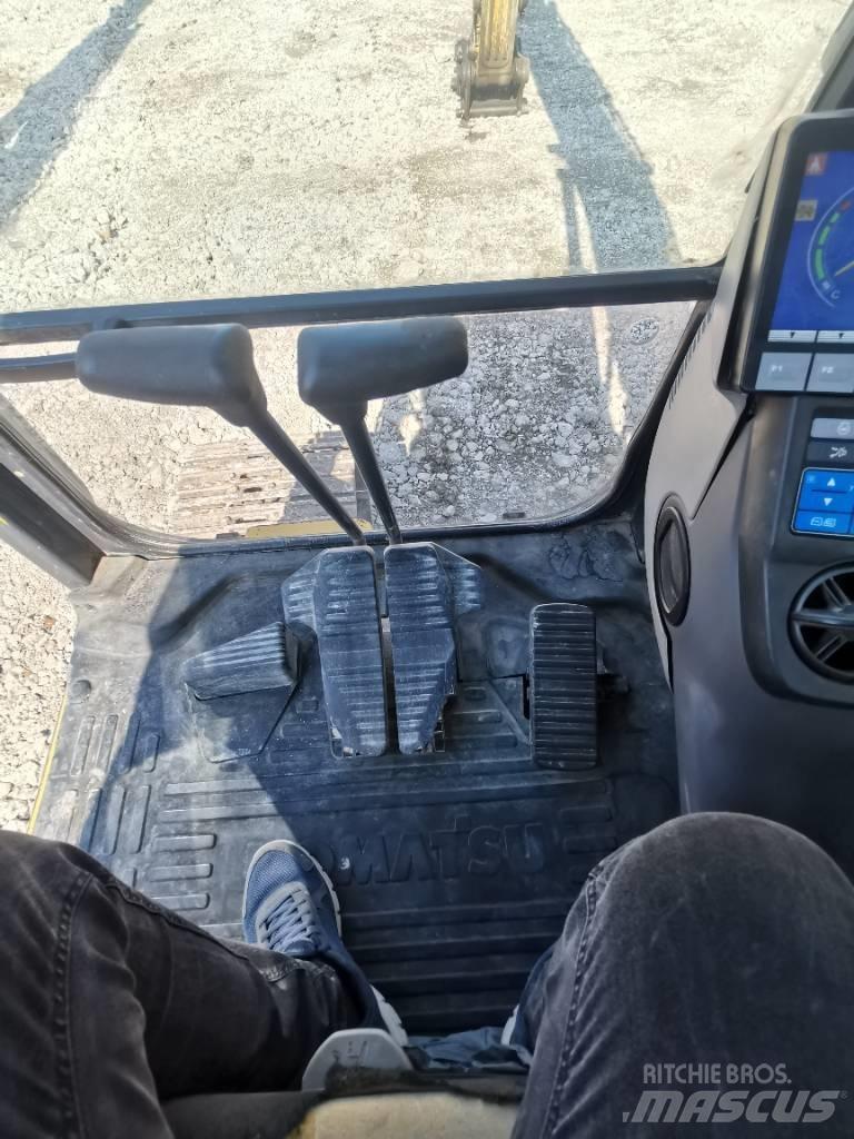 Komatsu PC 240 履带挖掘机