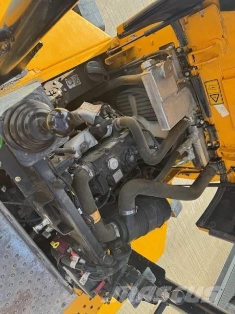 JCB 3STH 2S5 翻斗车\公路型自卸车