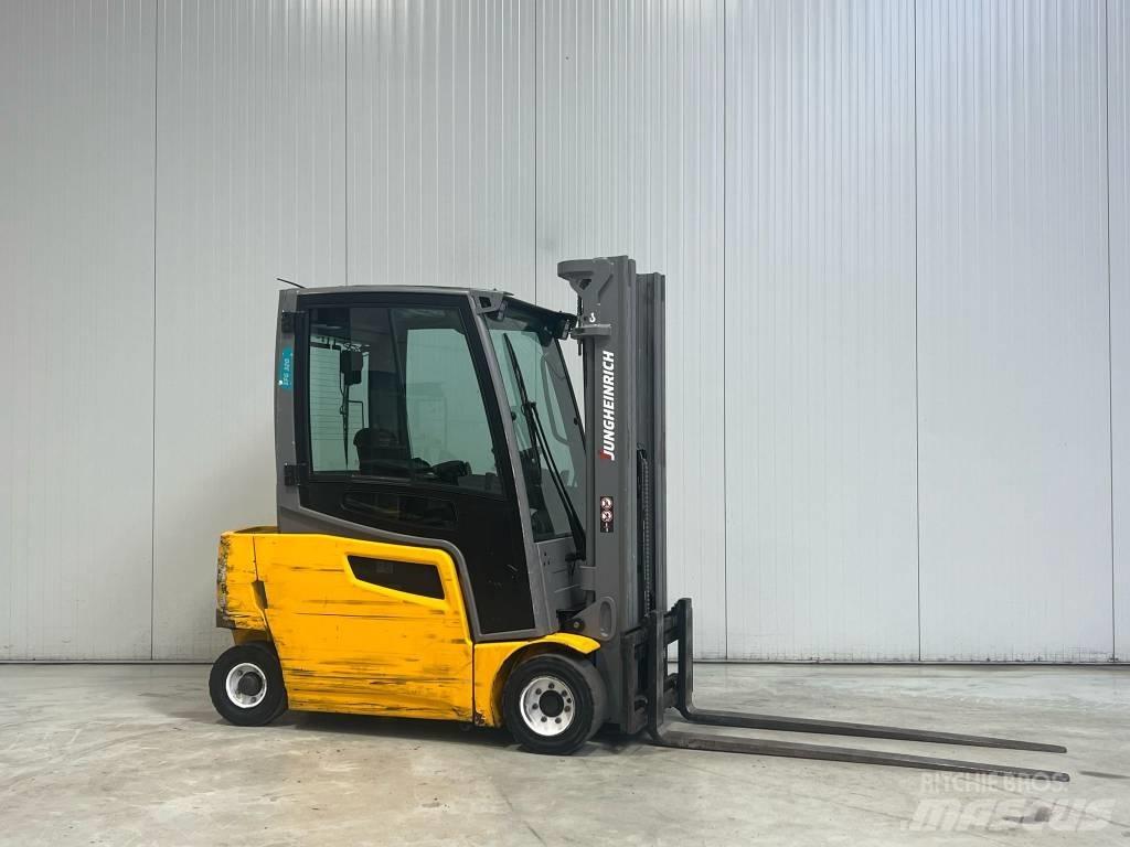 Jungheinrich EFG320 电动叉车