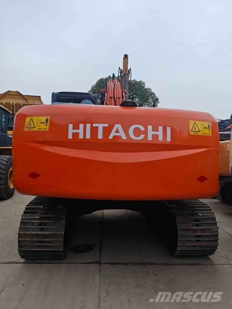 Hitachi ZX 210 履带挖掘机