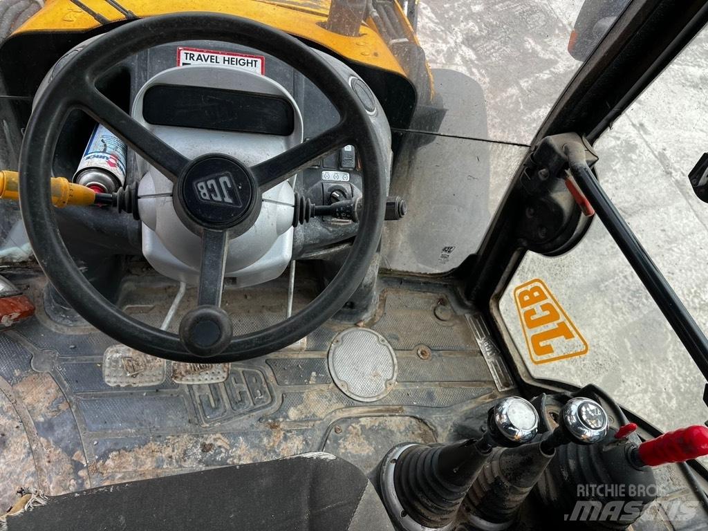 JCB 3 CX Contractor 轮式挖掘机