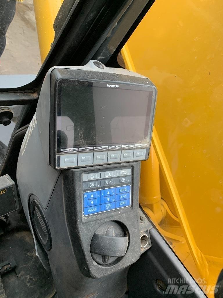 Komatsu 138 us -8 履带挖掘机