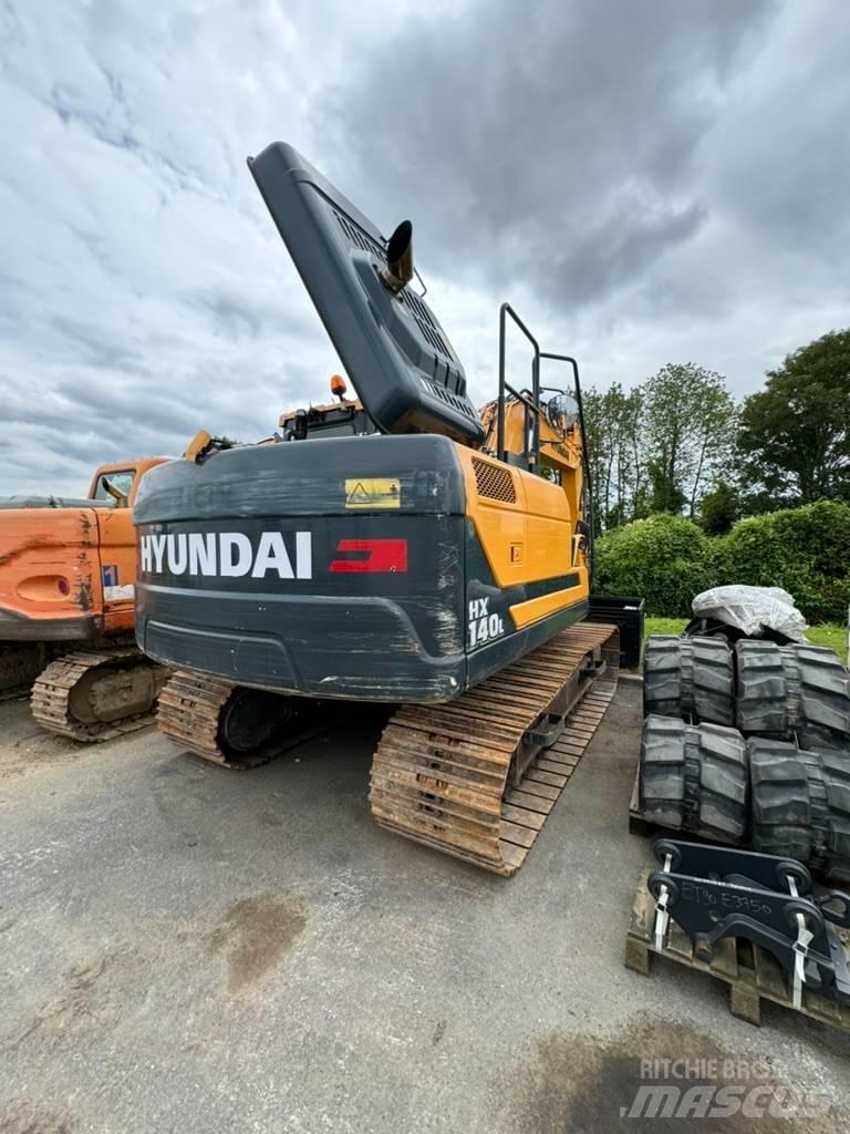 Hyundai HX 140L 履带挖掘机