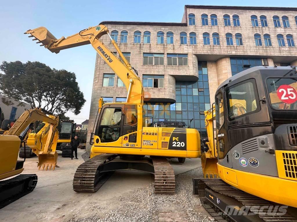 Komatsu PC 220-8 履带挖掘机
