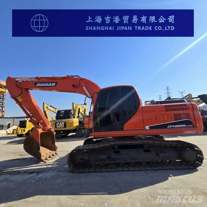 Doosan DX 225 履带挖掘机