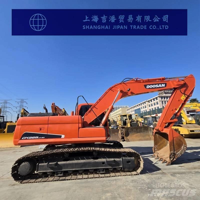 Doosan DX 225 履带挖掘机