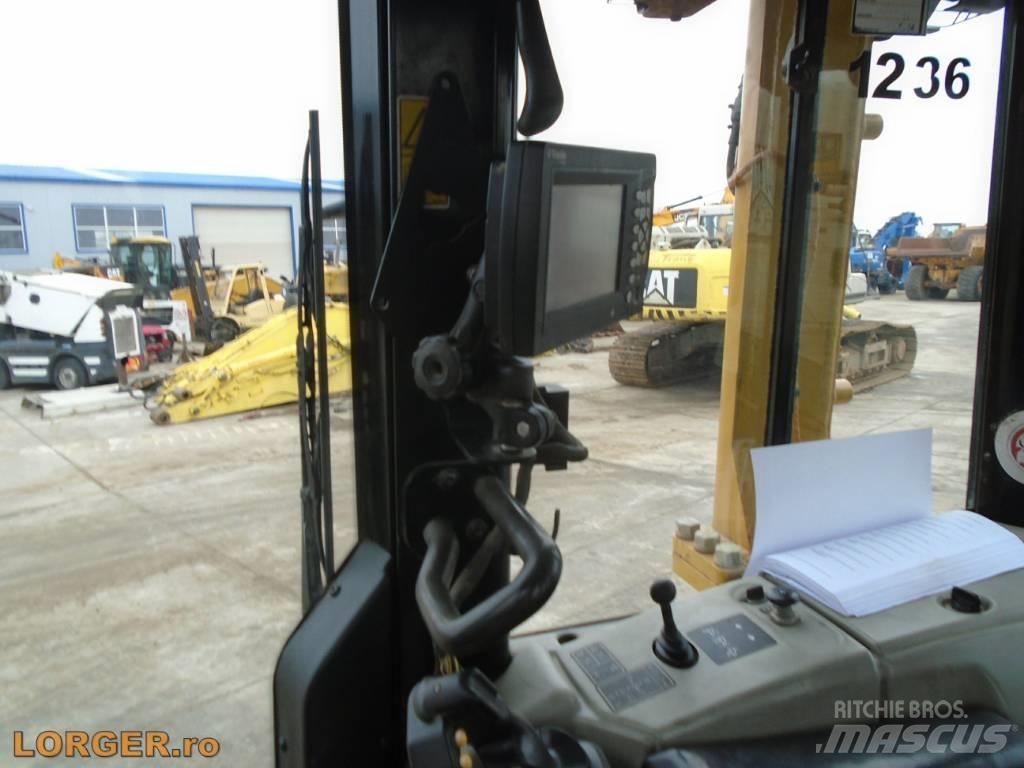 CAT D6N LGP 履带式推土机