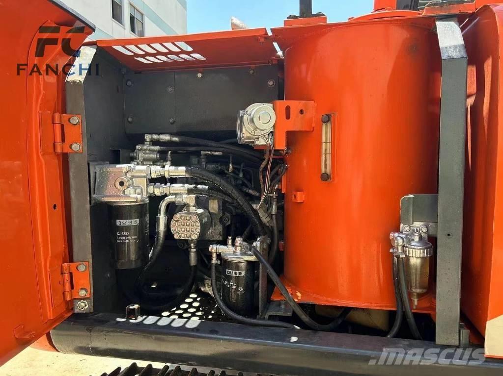 Hitachi ZX 120 履带挖掘机