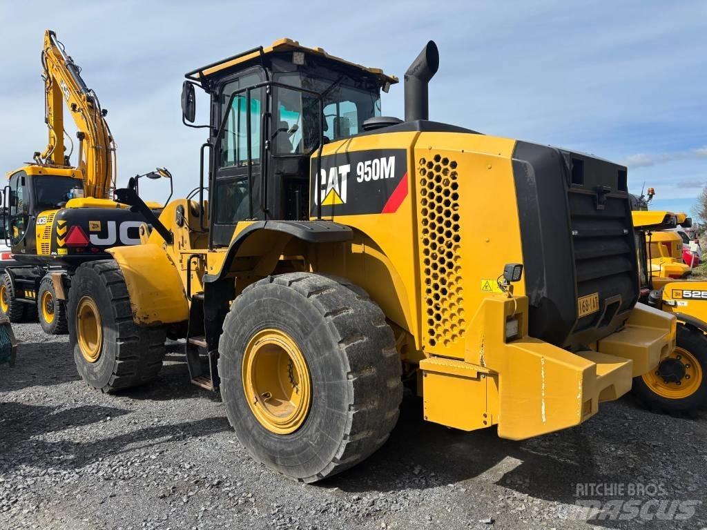 CAT 950M 轮式装载机