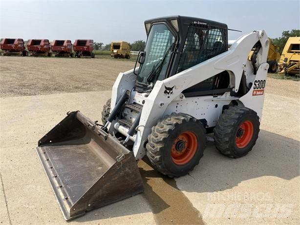 Bobcat S 300 滑移装载机