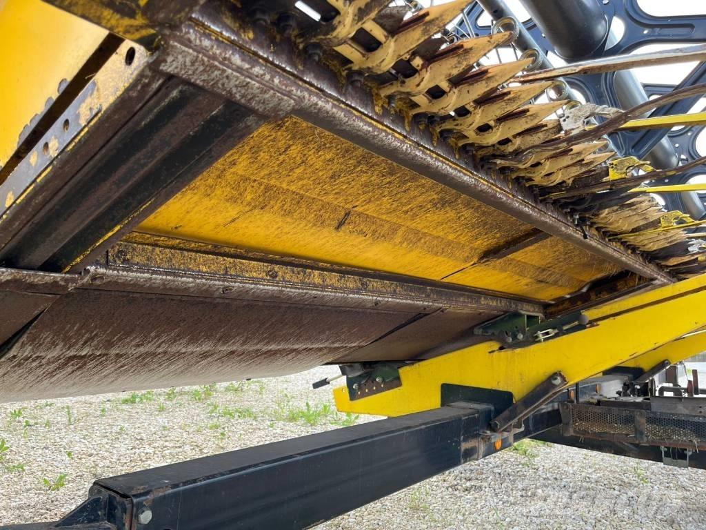 New Holland CX 860 联合收割机