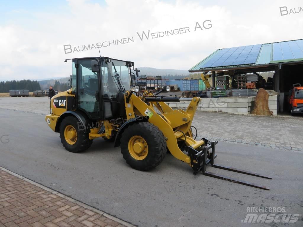 CAT 906M 轮式装载机