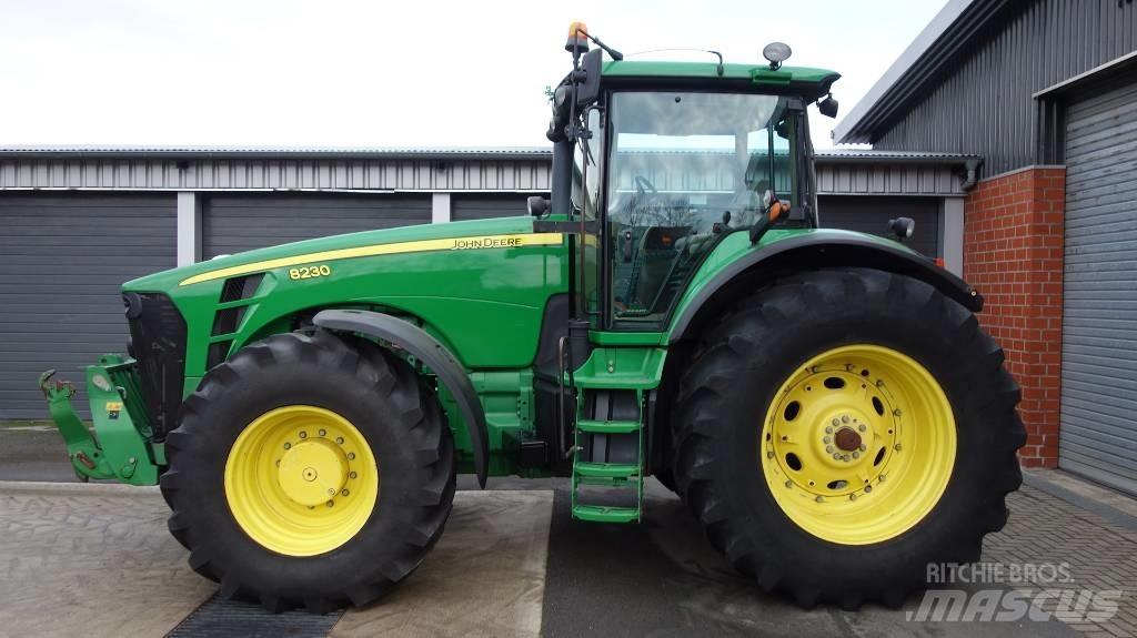 John Deere 8230 ILS 拖拉机/农用车